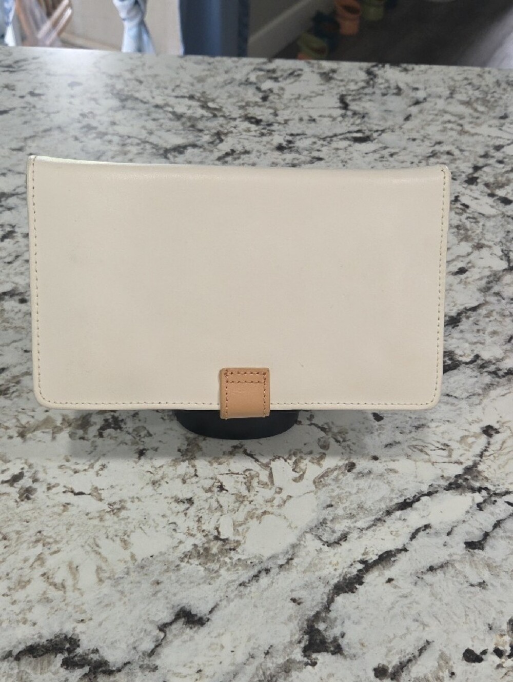InWOLF Cream Floral Cutout Clutch Travel Jewlery Case - Picture 4 of 11